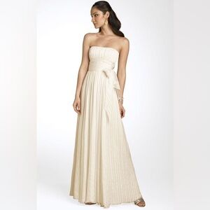 BCBG MaxArzia Off White Nena Crinkle Silk Strapless Gown
